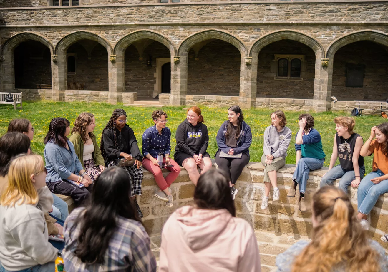 ADMISSIONS AID visual data 6